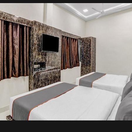 Hotel Bhavya Residency Αχμπανταμπάντ Εξωτερικό φωτογραφία