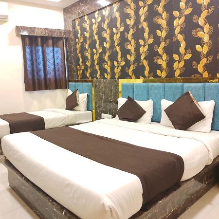 Hotel Bhavya Residency Αχμπανταμπάντ Εξωτερικό φωτογραφία